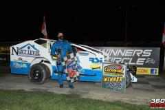 z-DAN_0827-watermarked