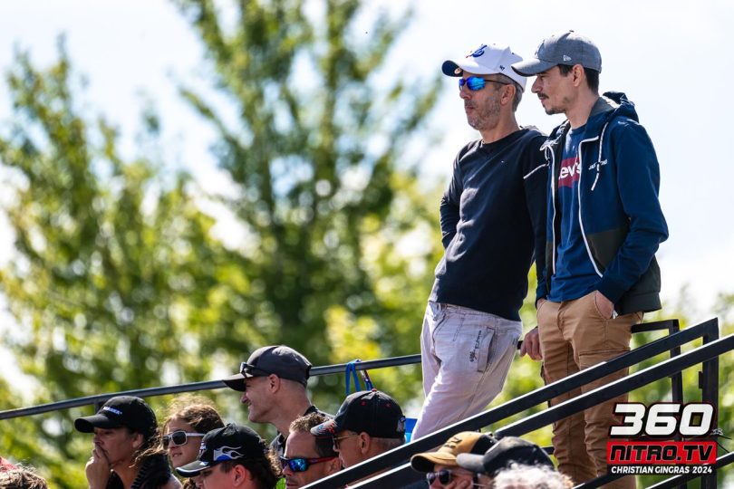 dimanche-2408111030492075CG